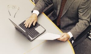 7338 Sayılı Kanun ile Vergı̇ Kanunlarında Yapılan Değı̇şı̇klı̇kler