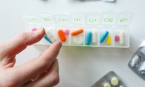 Tedavide Hayati Öneme Sahip İlaçların Karşılanması İçin Başvurulacak Hukuki Yollar