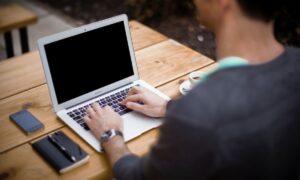 Evden Çalışma Döneminde Meydana Gelen İş Kazalarından İşverenin Sorumluluğu