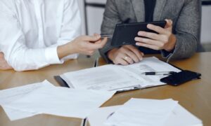 SMİYB’ye Dayalı Haksız KDV İndirimi Nedeniyle Yapılan Cezalı Vergi Tarh İşleminde, İkmalen Vergi Tarhiyatı Yerine Re’sen Vergi Tarhiyatı Sorunu